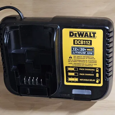 Giá Gắn Bộ Sạc Pin Dewalt
