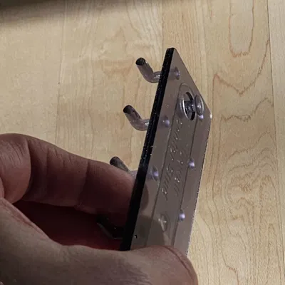 Giá Gắn Bộ Sạc Pin Dewalt