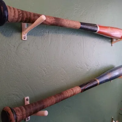 Giá Treo / Móc Gậy Bóng Chày