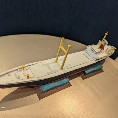 Mô Hình Tàu Hàng Rokita Live