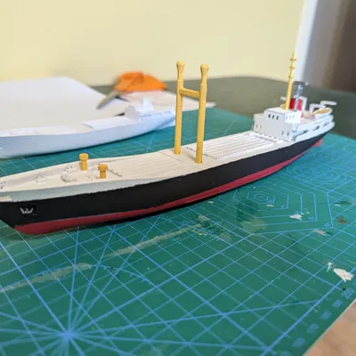 Mô Hình Tàu Hàng Rokita Live