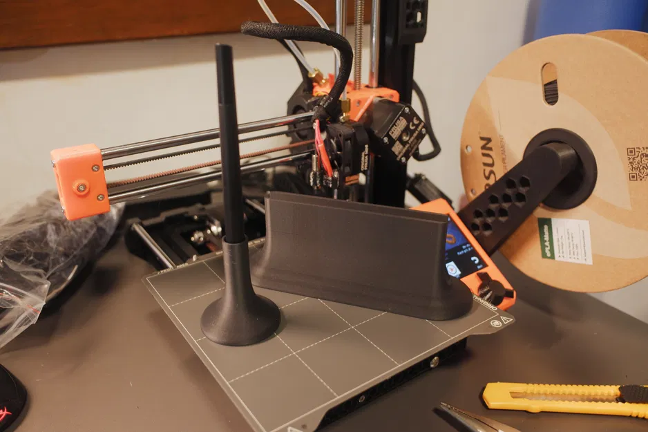 Chân cắm bút & đế giữ máy tính bảng - Image 1