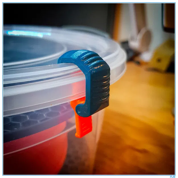 Chốt Khóa Demirel (v24) Cho Thùng Đựng Filament - Image 1