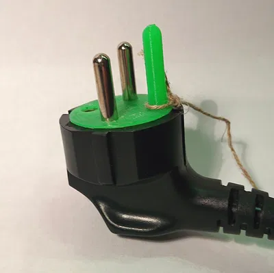 Chìa khóa mở ổ cắm điện loại E và F bị khóa (ổ cắm DATA)