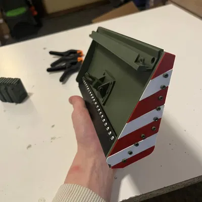 Mặt Hông Phản Quang Cho Lưỡi Ủi Tatra VT 8x8