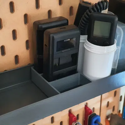 Hộp Chia Ngăn IKEA Skadis Cho Sạc Máy Ảnh XTAR