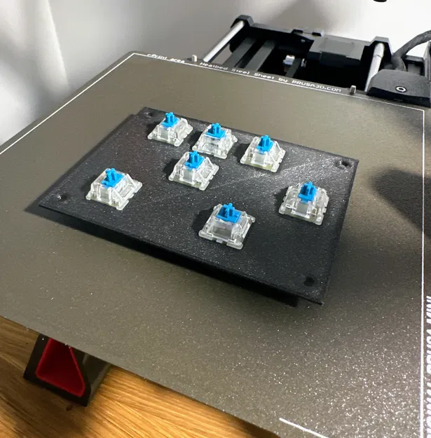 Bàn phím QLC+ tùy chỉnh cho 7 nút MX - Image 2