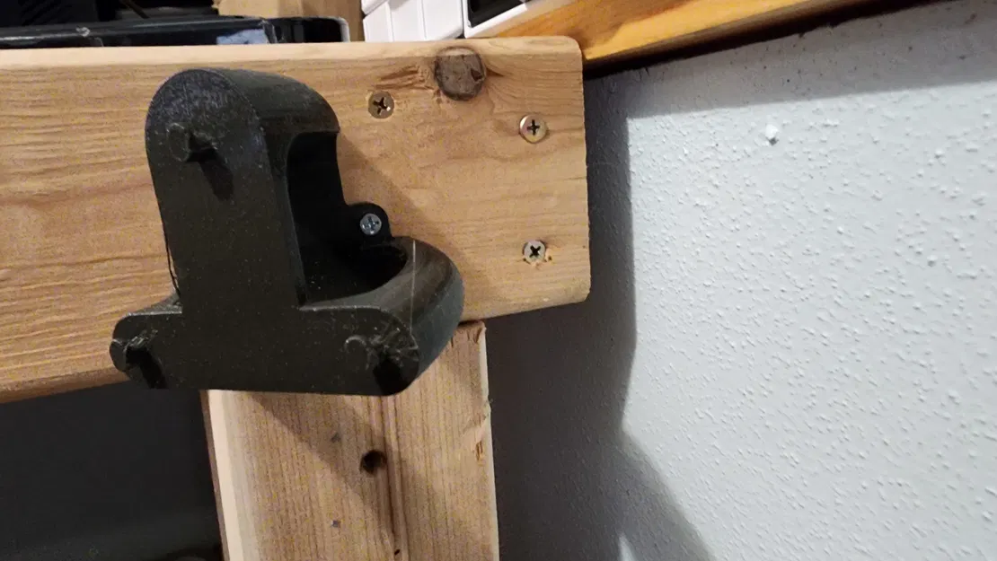 Giá đỡ AirGradient DIY Pro gắn tường nghiêng 45 độ - Image 3