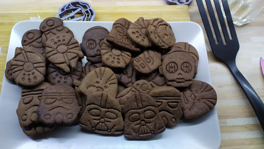 Bộ 10 Khuôn Cắt Bánh / Dập Bánh Giáng Sinh Chủ Đề Star Wars - Image 6