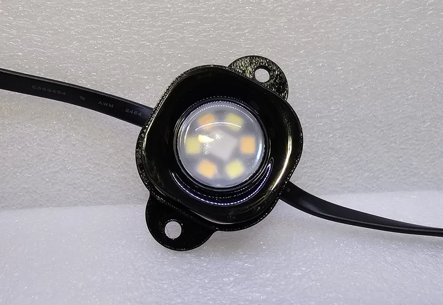 Đế Gắn Đèn LED Govee Ngoài Trời Vĩnh Cửu (Pro) (Không cần support) - Image 1