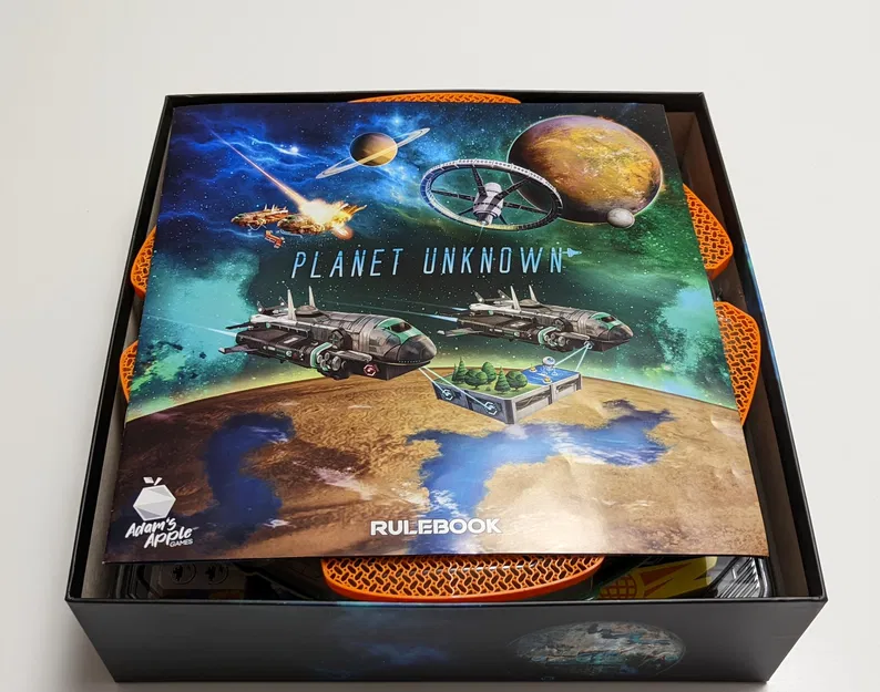 Nắp Che Mâm Xoay Planet Unknown S.U.S.A.N. - Image 2