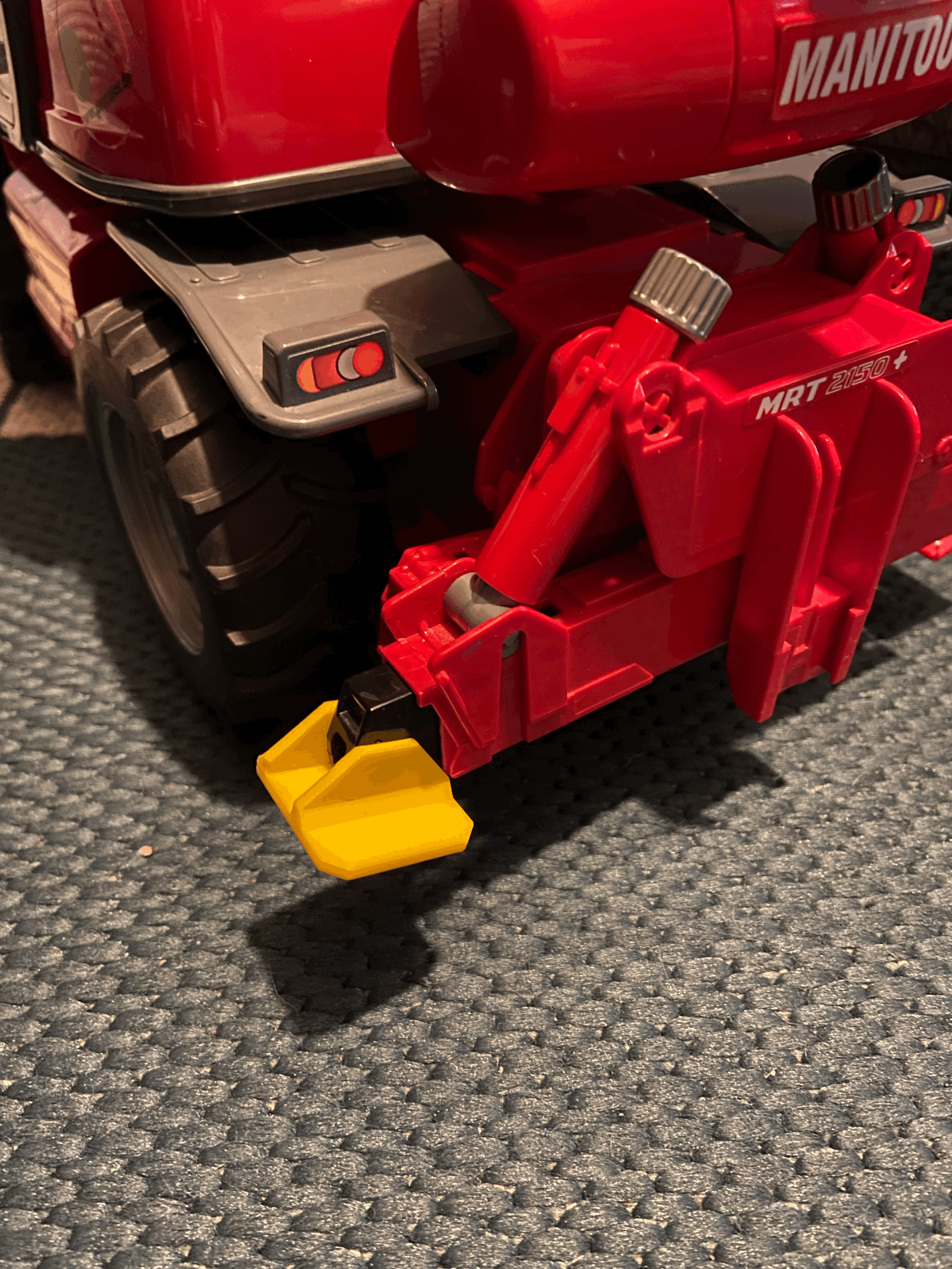 Chân thay thế cho Bruder Manitou 02129 - Image 1