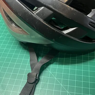 Kẹp Dây Nón Bảo Hiểm Lumos Kickstart