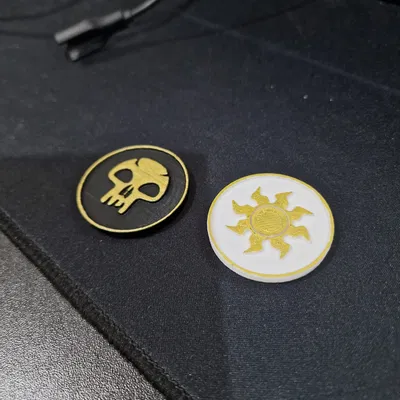 Tiền xu MTG 5 màu và Phyrexian