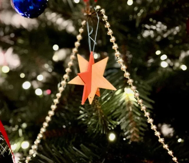 Ngôi Sao Giáng Sinh Lấp Lánh Xoay Vòng Twinkle Twirl - Image 1