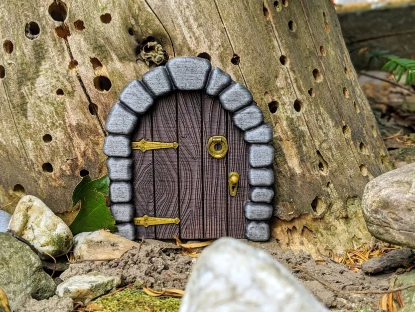 Cửa Nhỏ Xíu Cho Lỗ Chuột - Image 3