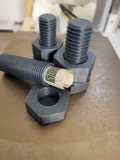 Hộp Đựng Ốc Vít Kiểu Con Bu Lông - Image 1