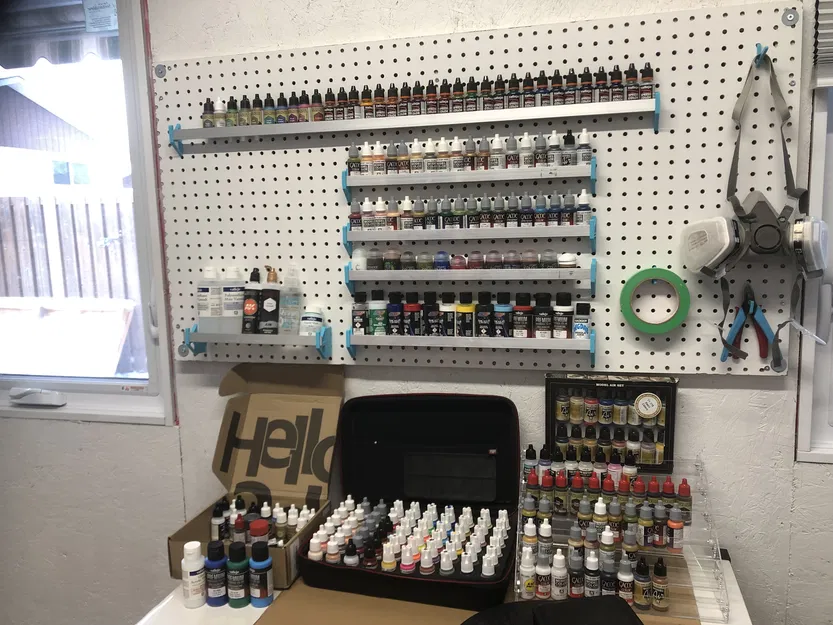 Đế Đựng Sơn Cho Bảng Pegboard - Image 1