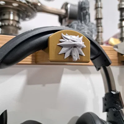 Giá Đỡ Tai Nghe Có Mặt Dây Chuyền Witcher