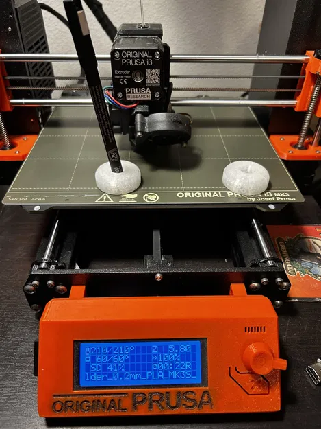 Chỗ Cắm Bút Cân Bằng Tốt - Image 1