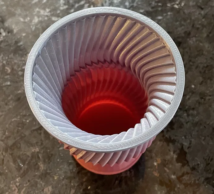 Bình Hoa Xoắn Dày - Image 2