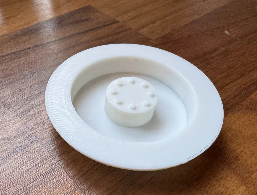 Tatra T148 - Nắp Mâm Xe Bánh Sau - Image 2