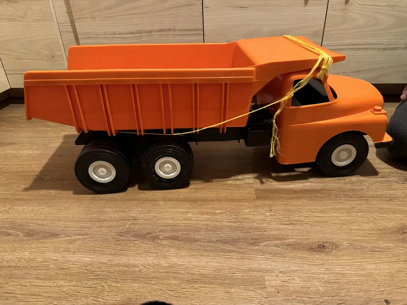 Tatra T148 - Nắp Mâm Xe Bánh Sau - Image 7