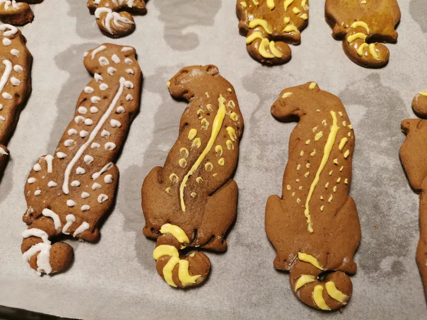 Dụng cụ cắt bánh gừng hình con báo - Image 3