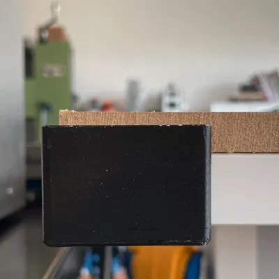 Chân góc bàn cho mặt bàn MDF hy sinh