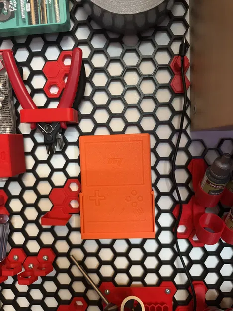 Hộp đựng kiêm giá treo tường tổ ong cho Miyoo Mini+ (Miyoo Mini+ GripCase Honeycomb Wallstorage HWS) - Image 1