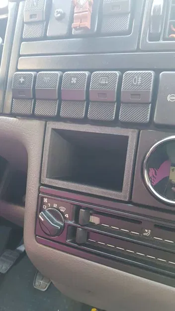 Kệ đựng điện thoại thay thế kệ cassette cho xe VW T3 bus - Image 1