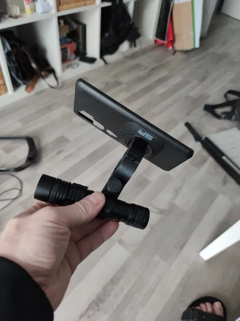 Giá đỡ Đèn pin LED và SP connect Smartphone - Image 1