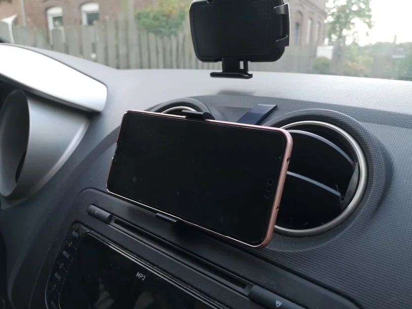 Giá đỡ điện thoại Seat Ibiza (Huawei P20 Pro) - Image 3