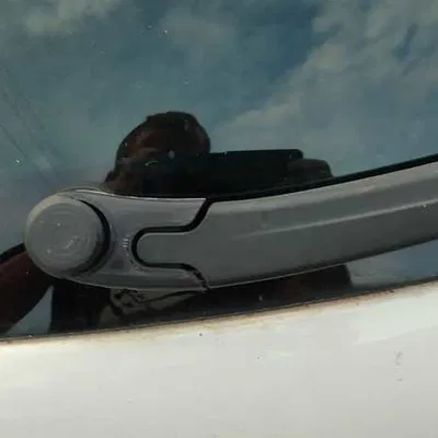 Nắp Chắn Gạt Mưa Xe Seat Ibiza