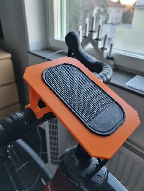 Bàn Đỡ Điện Thoại Zwift - Image 1