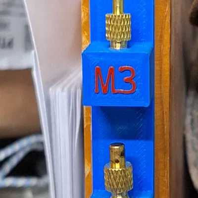 Kệ Đựng Đầu Hàn Insert M4