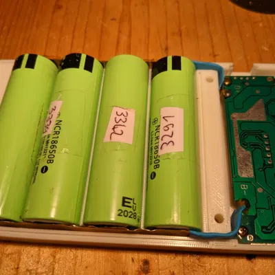 Vỏ sạc dự phòng cho pin 18650