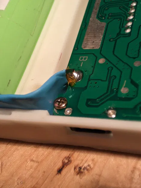 Vỏ sạc dự phòng cho pin 18650 - Image 6