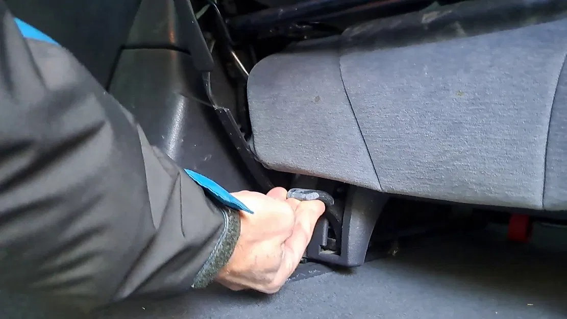 Tay nắm ghế Citroen C8 - Image 5