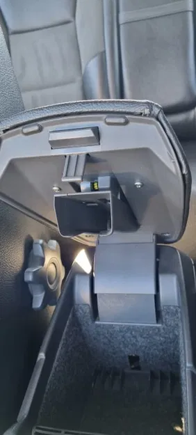 Sửa chữa chỗ tì tay Volvo S60 V70 P2 - Image 1