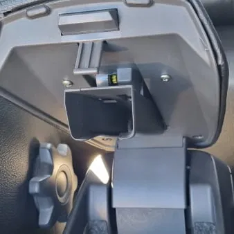 Sửa chữa chỗ tì tay Volvo S60 V70 P2