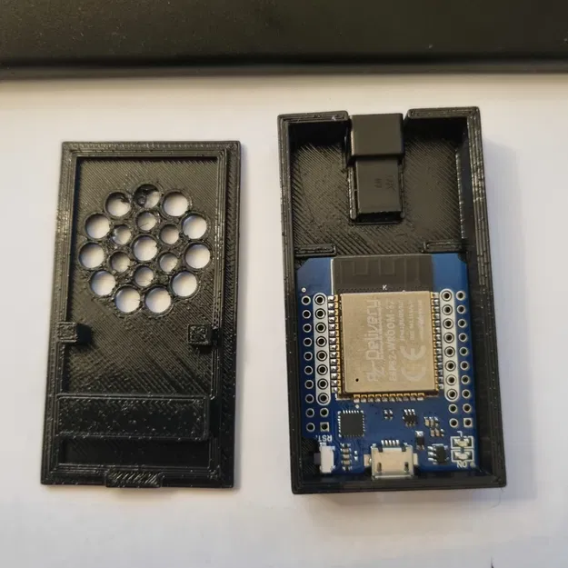 Hộp D1 Mini Esp32 có khe cắm LED - Image 3