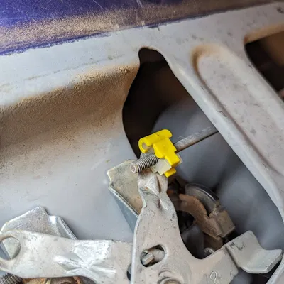 Kẹp Giữ Chốt Cửa & Cốp Xe Ford & GM