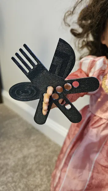 Our Generation Doll - Ngôi Sao Ném Dao-Muỗng-Nĩa - Image 3