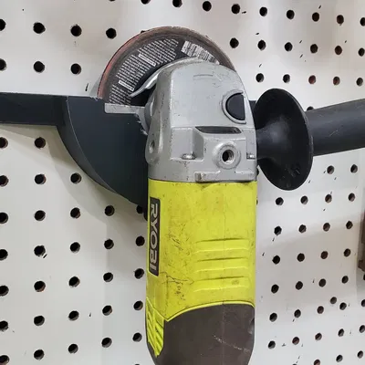 Giá đỡ máy mài góc Ryobi cho Pegboard