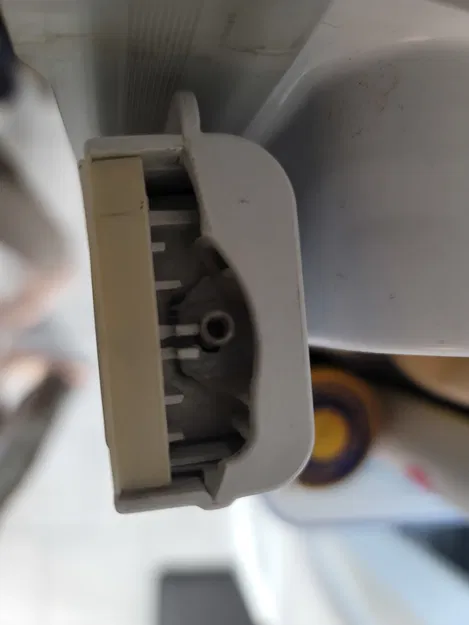 Chốt môi cửa tủ lạnh Samsung - Image 2