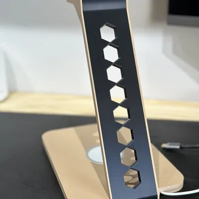 Giá đỡ Tai nghe + Khu vực sạc điện thoại cảm ứng