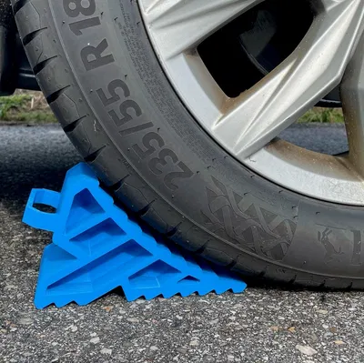 KYLIE - Chêm Bánh Xe Cực Mạnh