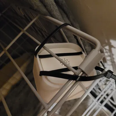 Đế Gắn Camera Tapo C100/TC60 Vào Chuồng Thú Cưng