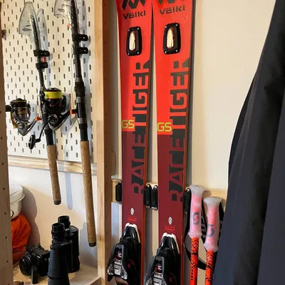 Giá Treo Ván Trượt Dọc